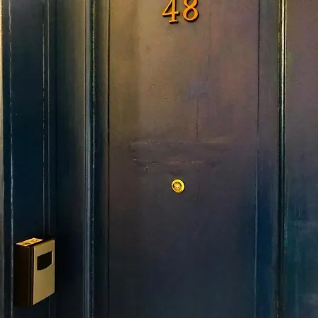 Large And Cozy 60 M2, Cracow Old Town * 크라쿠프