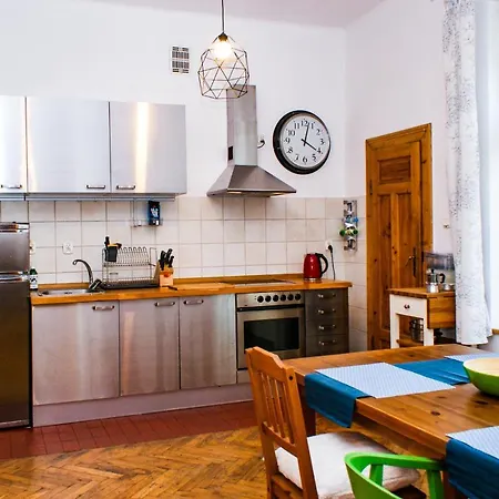 아파트 Large And Cozy 60 M2, Cracow Old Town *