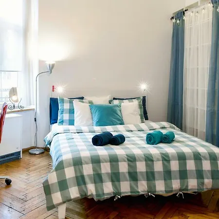 Large And Cozy 60 M2, Cracow Old Town * 크라쿠프
