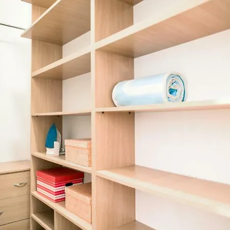 Large And Cozy 60 M2, Cracow Old Town * 크라쿠프