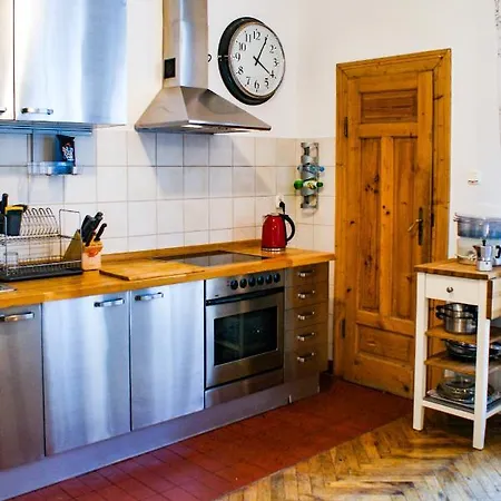 Large And Cozy 60 M2, Cracow Old Town דירה קרקוב