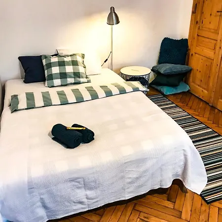 Large And Cozy 60 M2, Cracow Old Town דירה קרקוב